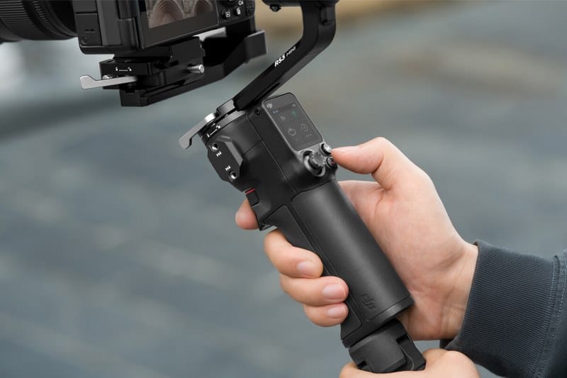 Thiết kế DJI RS 3 Mini nhỏ gọn và vô cùng tiện lợi
