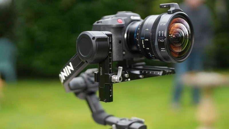 RS 4 Pro mang đến trải nghiệm quay phim dọc hoàn toàn mới