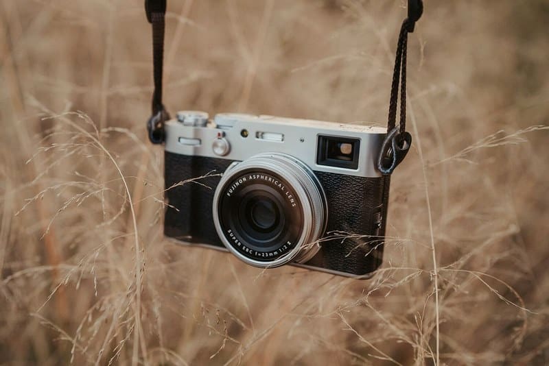 Thiết kế Fujifilm X100V đảm bảo độc đáo mà vẫn tiện lợi