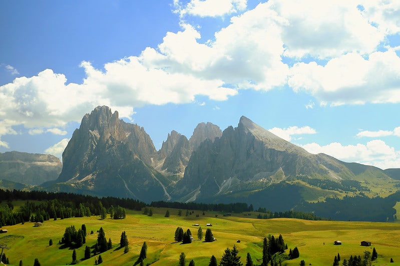 Thiết kế và khẩu độ ưu việt