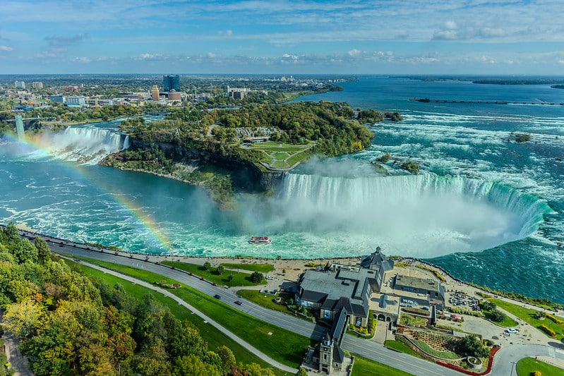 Lấy nét tự động STM mượt mà và chính xác