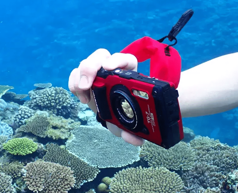 Máy ảnh OM SYSTEM Tough TG-7 (Red)