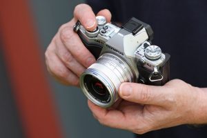 Ống kính máy ảnh Laowa 7.5mm f/2 (Olympus/Panasonic) – M43 | Chính Hãng